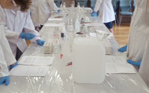stół laboratoryjny