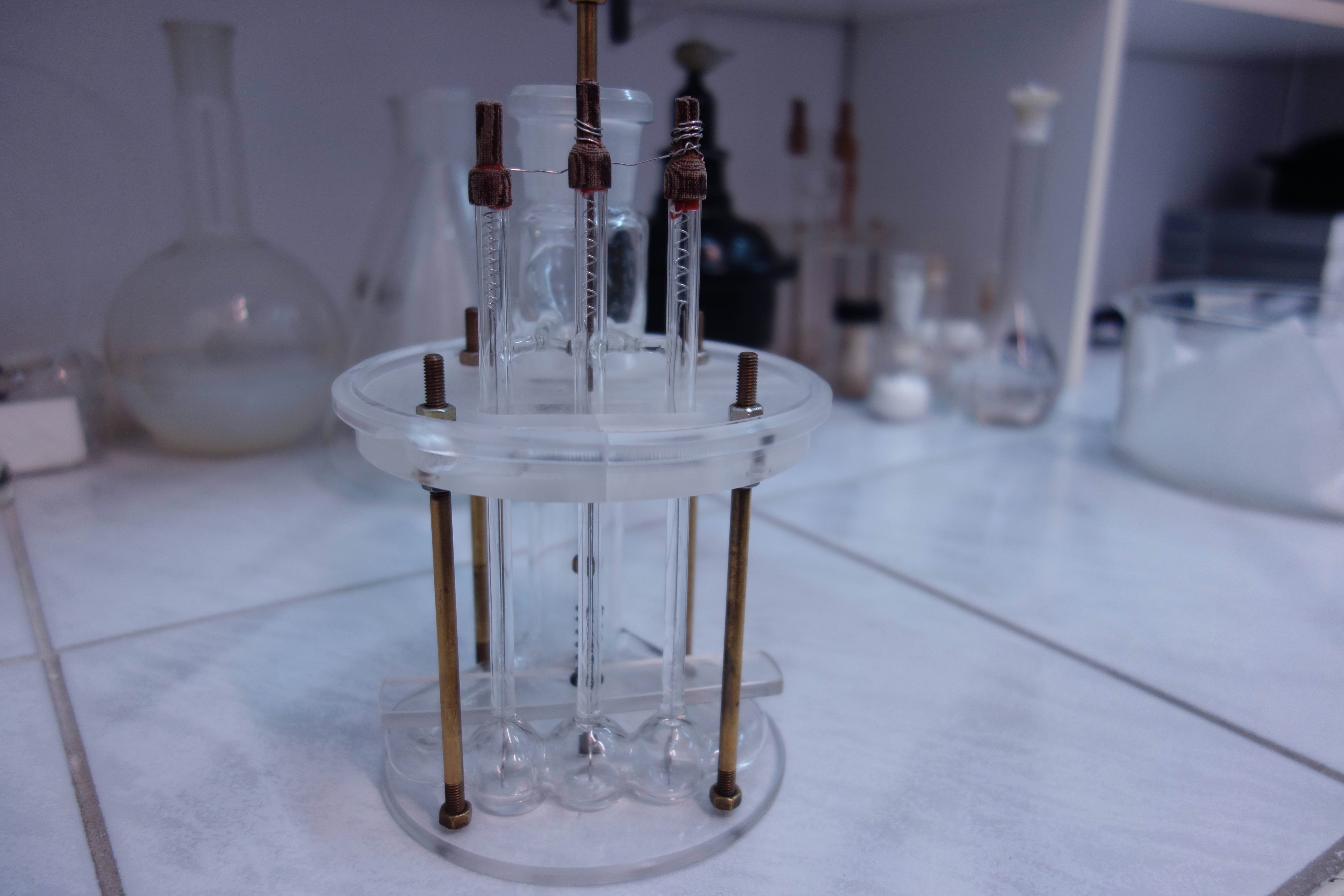 [Translate to English:] Naczynie trójelektrodowe