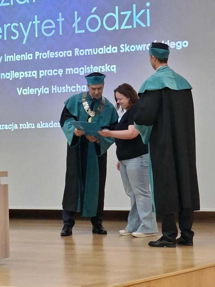 Wręczenie nagrody za najlepszą pracę dyplomową