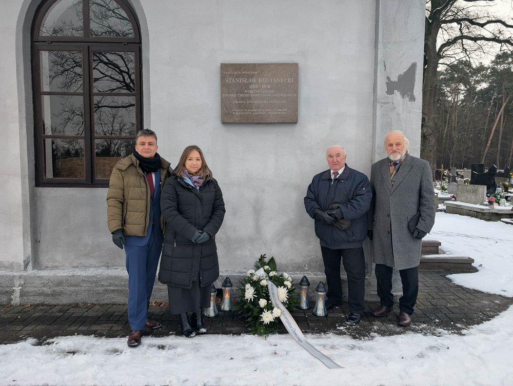 Od lewej: prof. M. Brzeziński, dr A. Rzewnicka, prof. G. Mlostoń, prof. P. Kiebasiński 