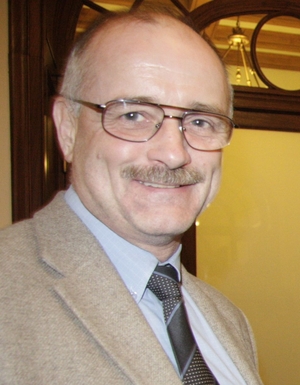 Dr Paweł Krzyczmonik