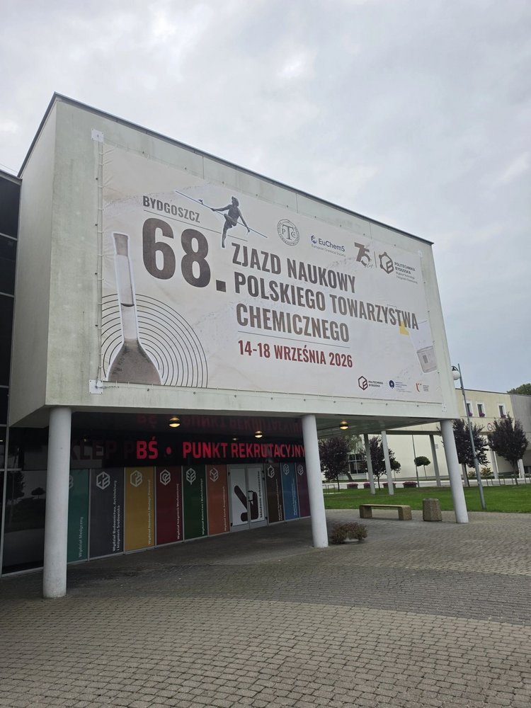 Nazwa konferencji na budynku